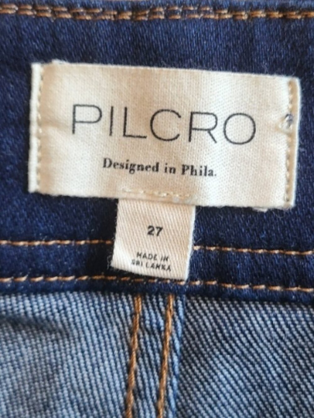 ANTHRO PILCRO PUDDLE MID-RISE FLARE JEANS GORED HEM TROUSER FRONT HEMMED sz 27 - Picture 7 of 9